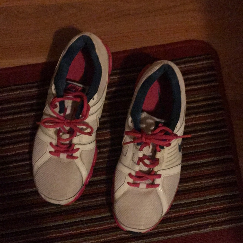 Women Nike 9.5